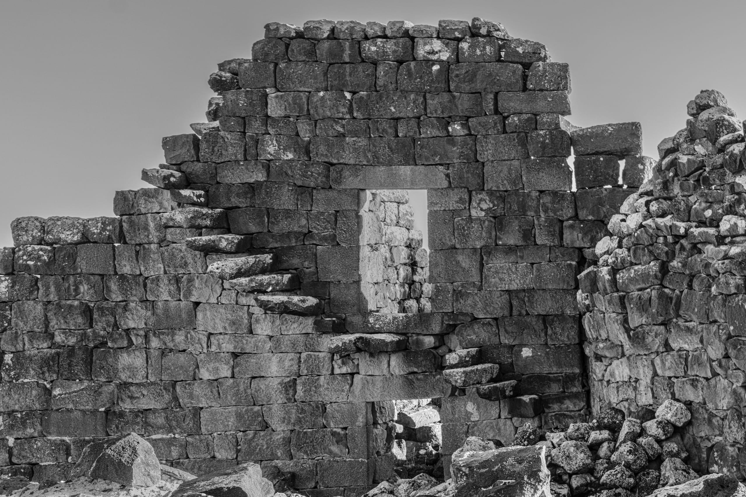 Alazraq Umaljemal Archi, a fine-art photograph by Ali Abu Ras